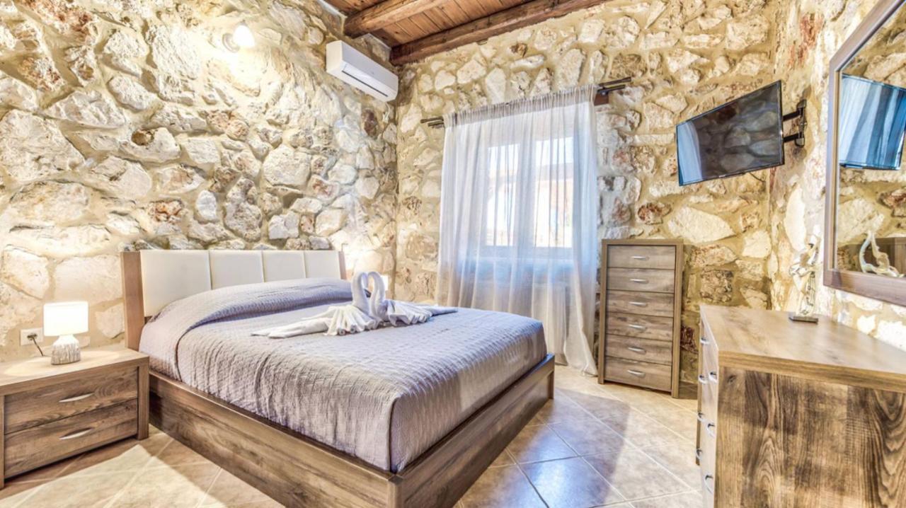 Zante Poolside Paradise - La Vite Stone Villa Kalipádhon Exteriér fotografie